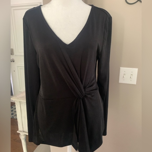 Jennifer Lopez Medium Elegant Black Long Sleeve Wrap Top, EUC, P2P 20-24 - Picture 1 of 4